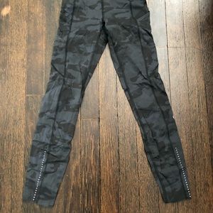Lululemon Fast & Free leggings SIZE 2